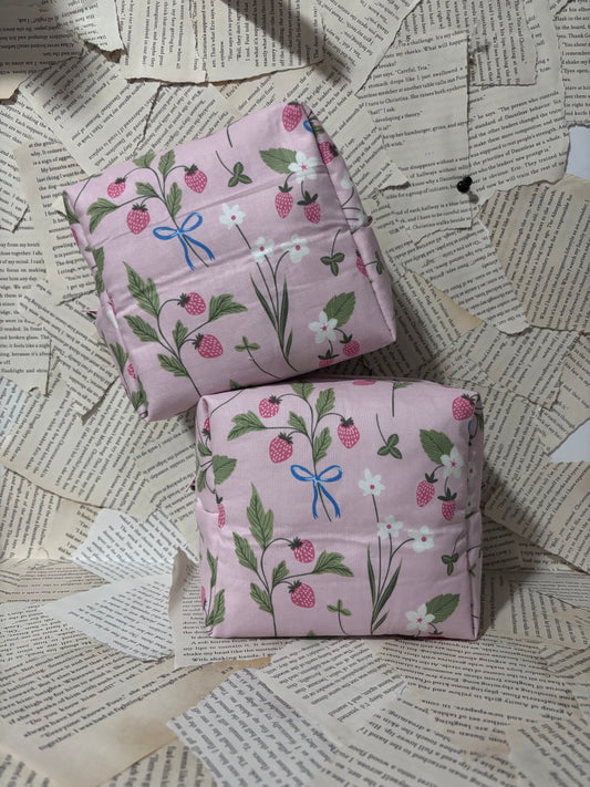 Bows & Berries Square Boxy Bag